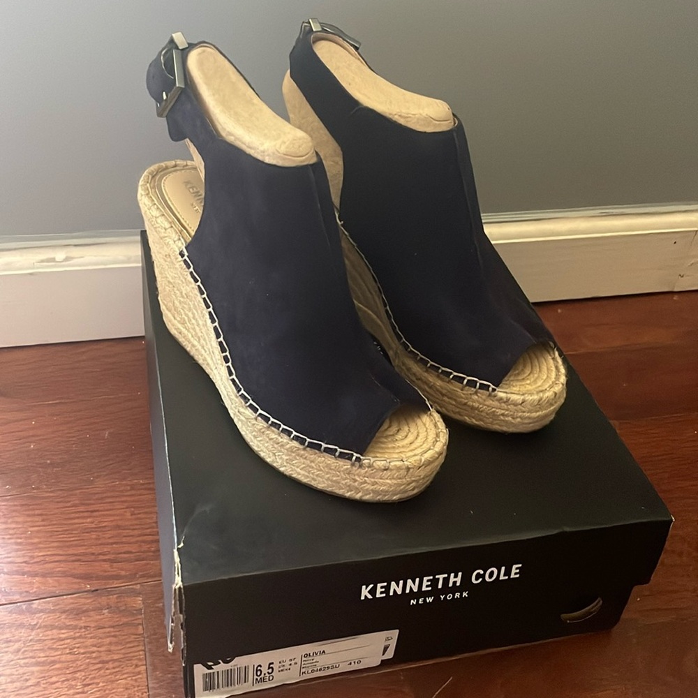 Brand new Kenneth Cole Olivia ladies wedges, never been worn